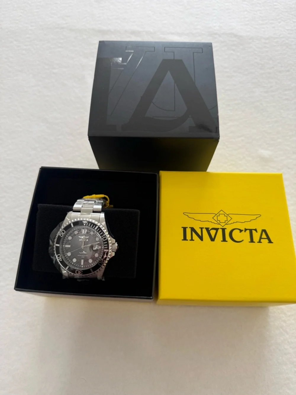 Invicta Men's Pro Diver Currentwave Watch